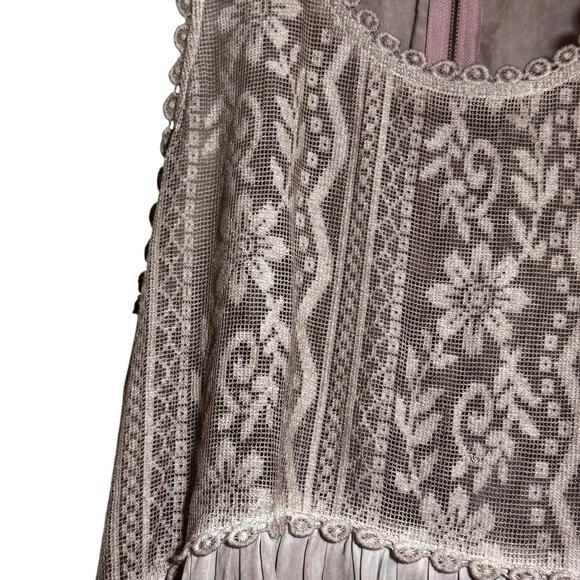 Hyku Neutral Lace Detailed Sleeveless Dress Boho Romantic Size Large Whimsical - Picture 3 of 9